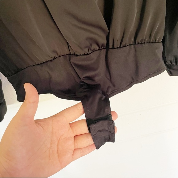 NWT L'Academie REVOLVE Black Long Sleeve Surplice Satin Bodysuit Size Small - Picture 10 of 10